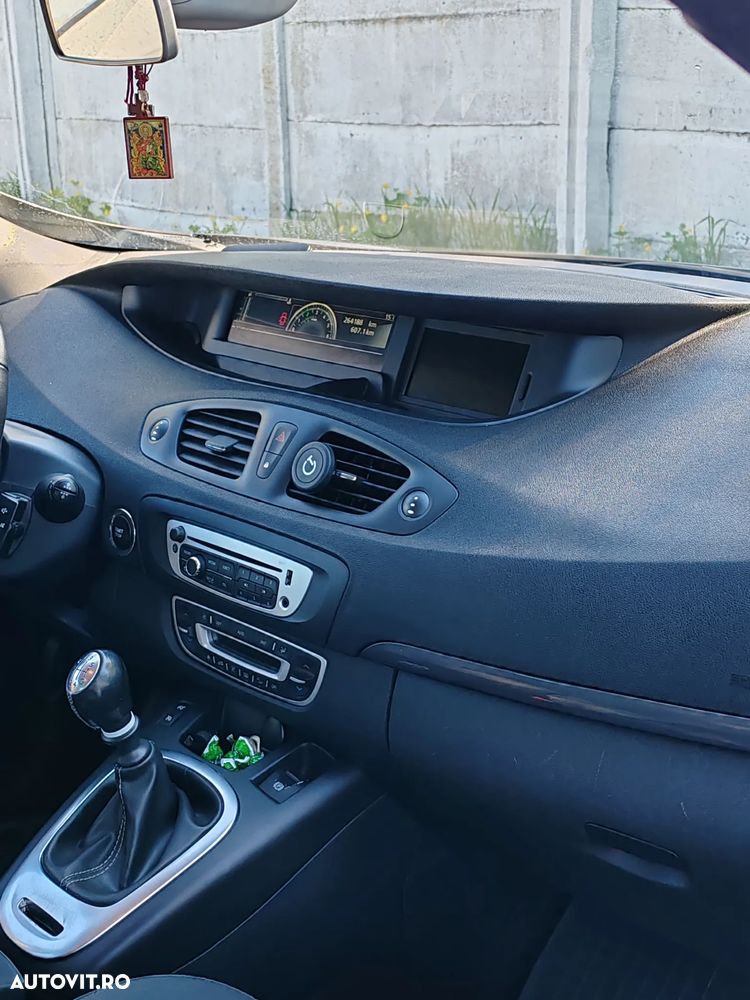 Renault Grand Scenic dCi 110 LIMITED - 10