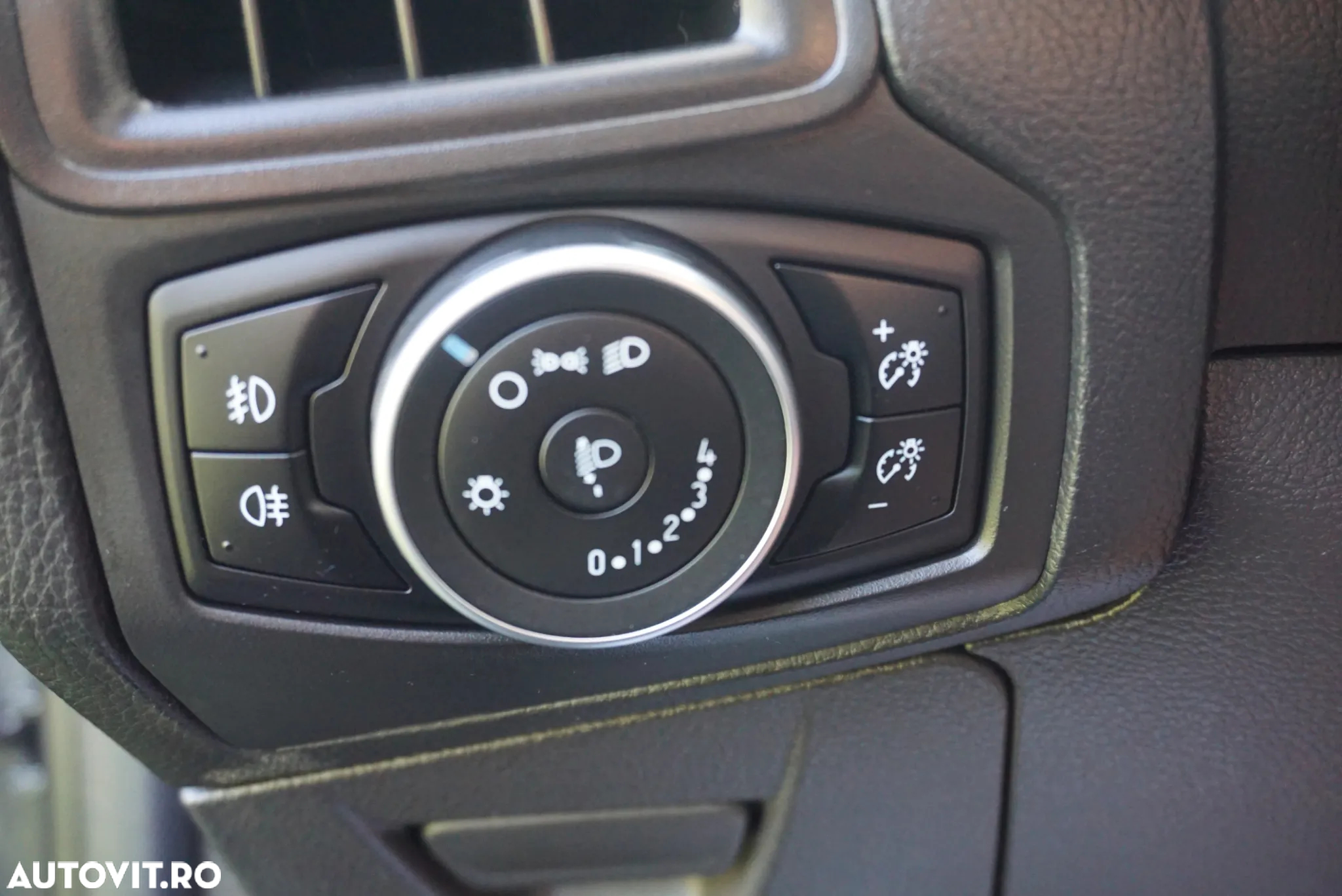 Ford Focus 1.0 EcoBoost Start Stop Trend - 17