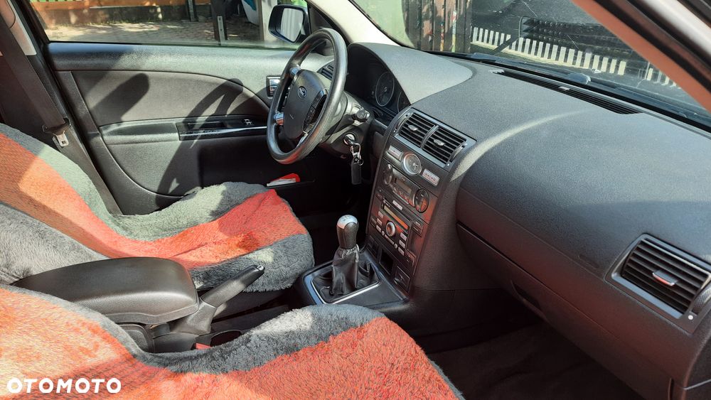 Ford Mondeo 2.0 TDCI DPF Ambiente - 7