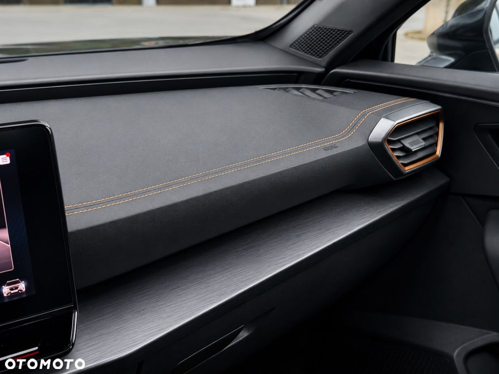 Cupra Formentor 1.4 e-Hybrid DSG Priority - 29