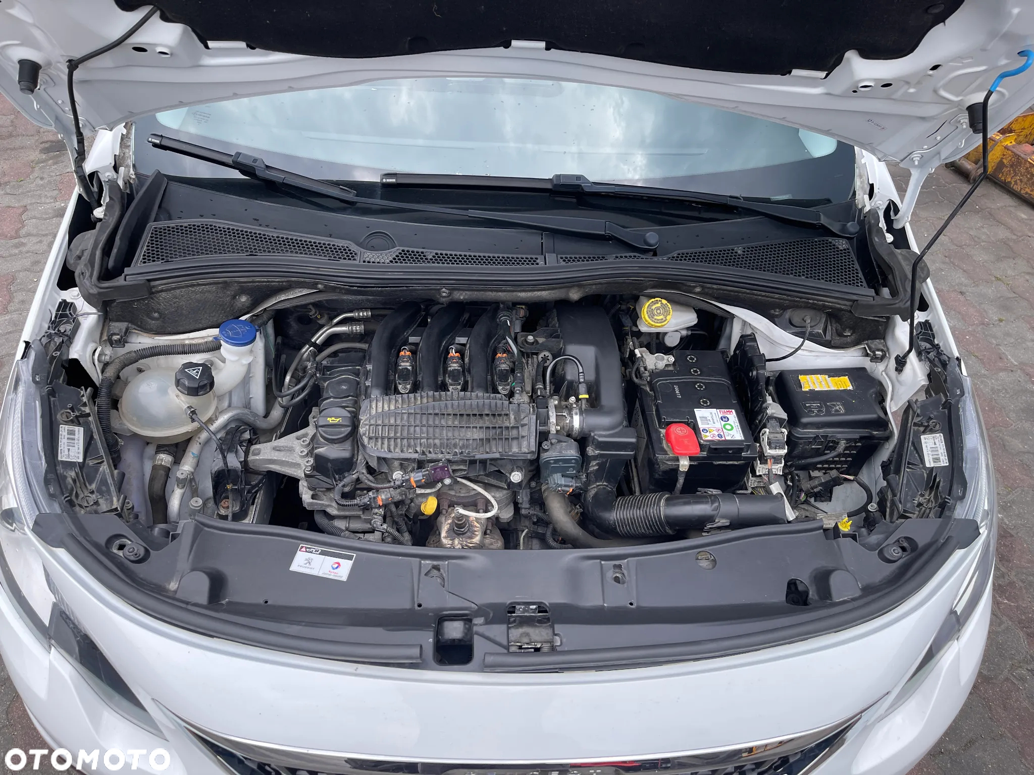 Peugeot 2008 1.2 Pure Tech Style - 35