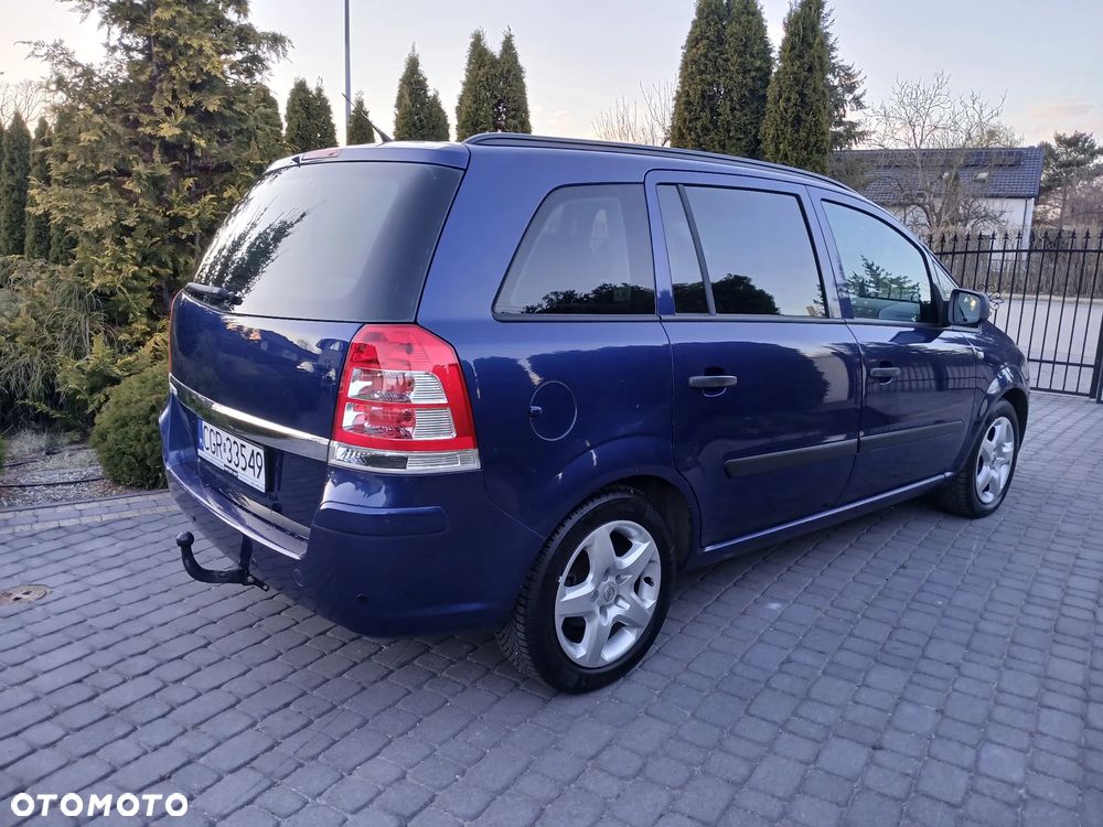 Opel Zafira - 12