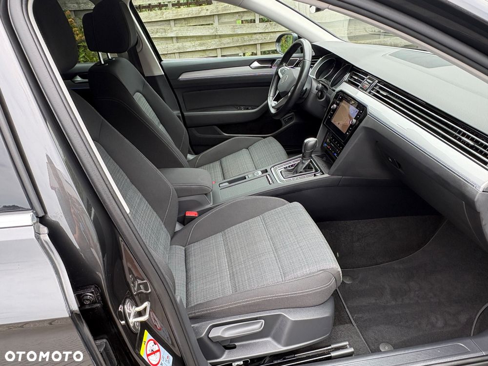 Volkswagen Passat 2.0 TDI (BlueMotion Technology) DSG Comfortline - 13