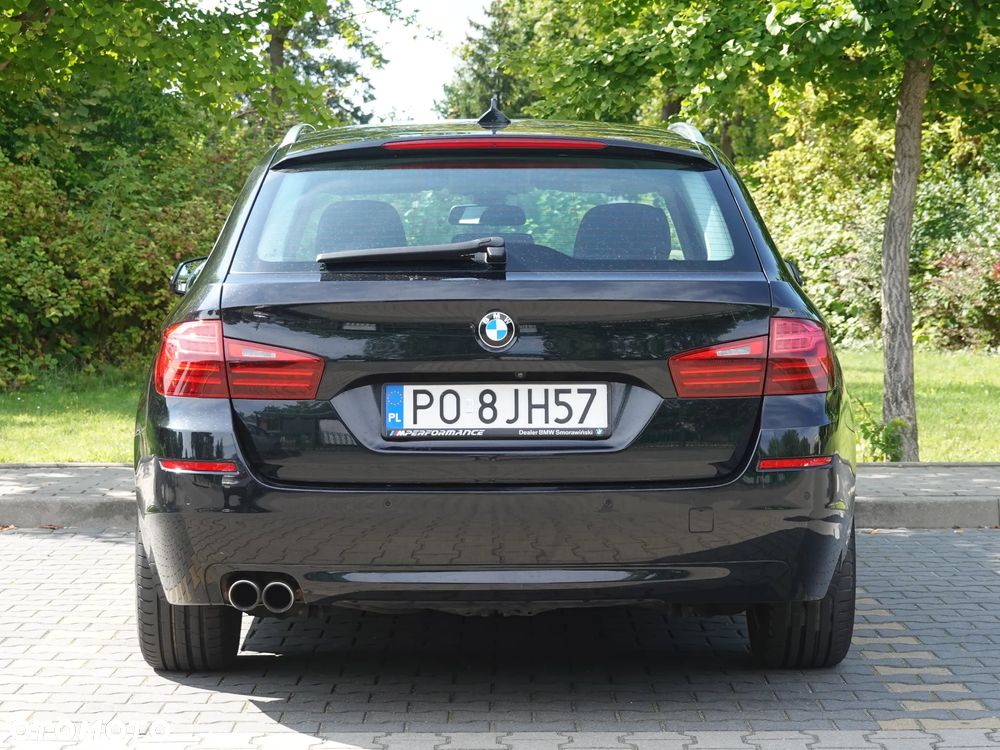 BMW Seria 5 525d Touring Luxury Line - 8