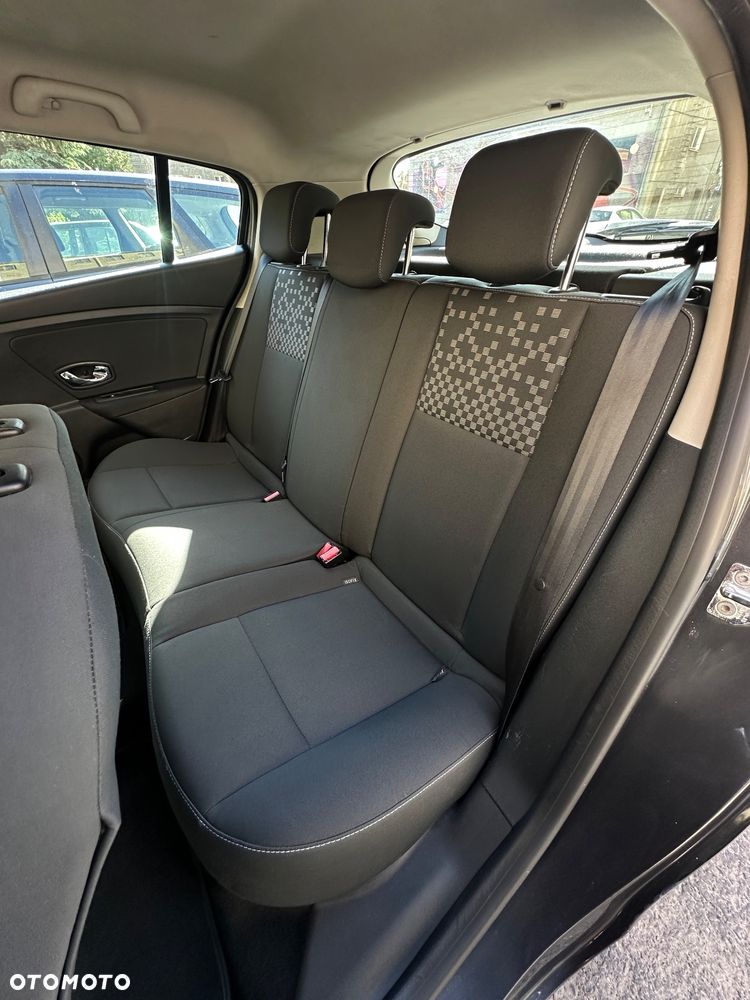 Renault Megane 1.6 16V Zen - 13