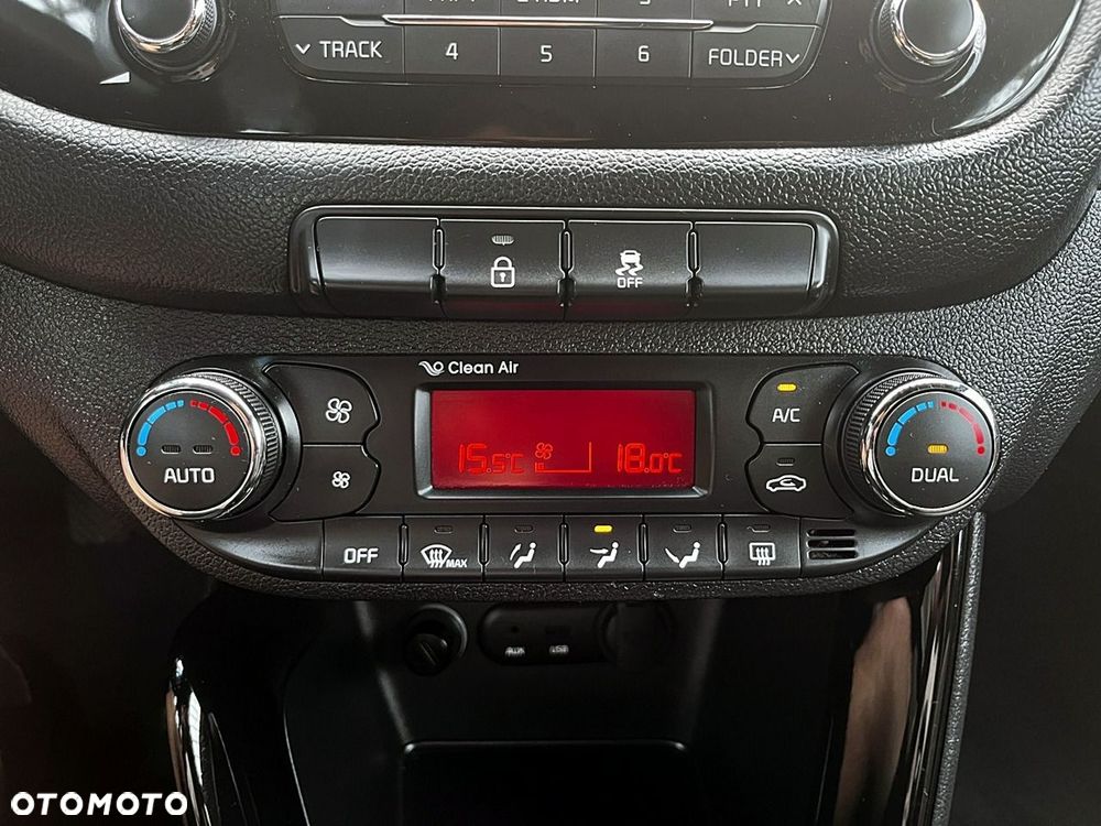 Kia Ceed - 23