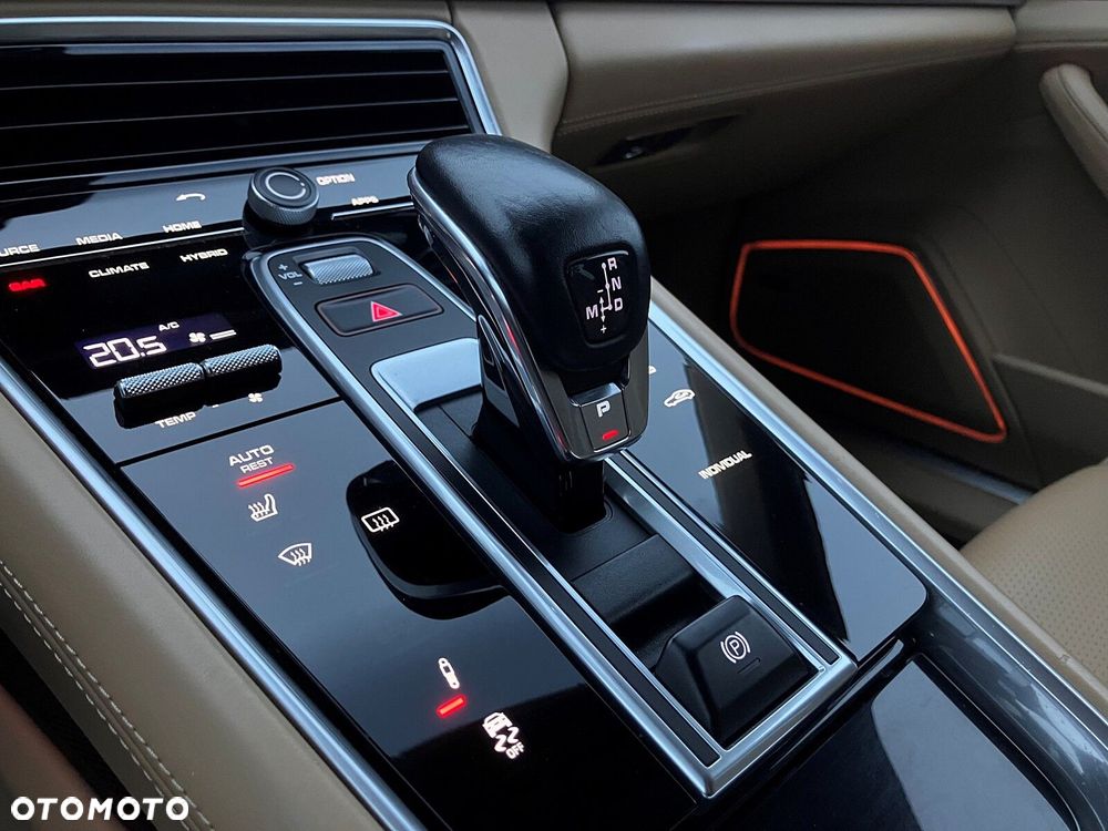 Porsche Panamera - 37