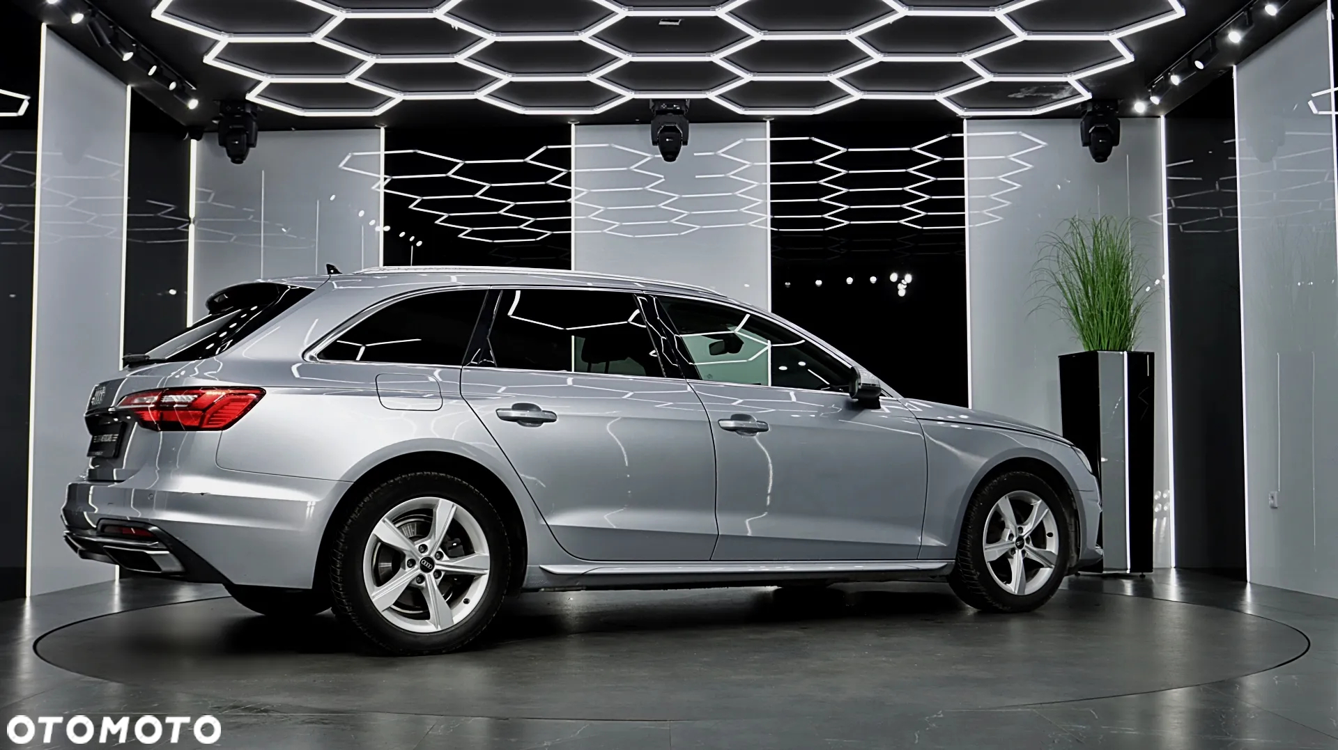 Audi A4 Avant 35 TDI S tronic - 10
