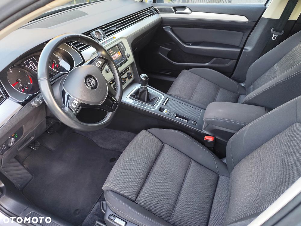 Volkswagen Passat 2.0 TDI BMT Comfortline - 5