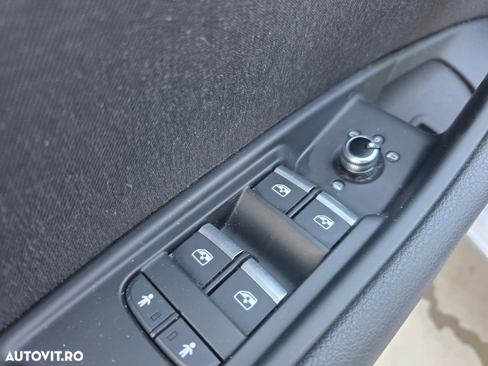 Audi A4 Avant 2.0 TDI ultra S tronic - 17