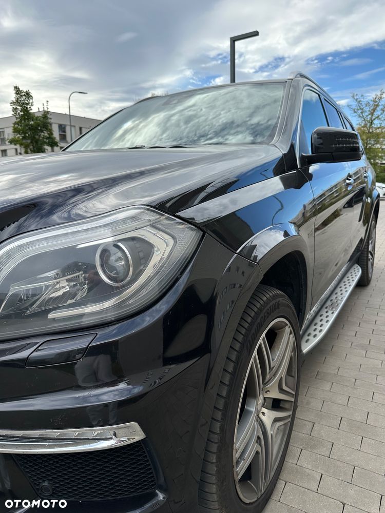 Mercedes-Benz GL - 13