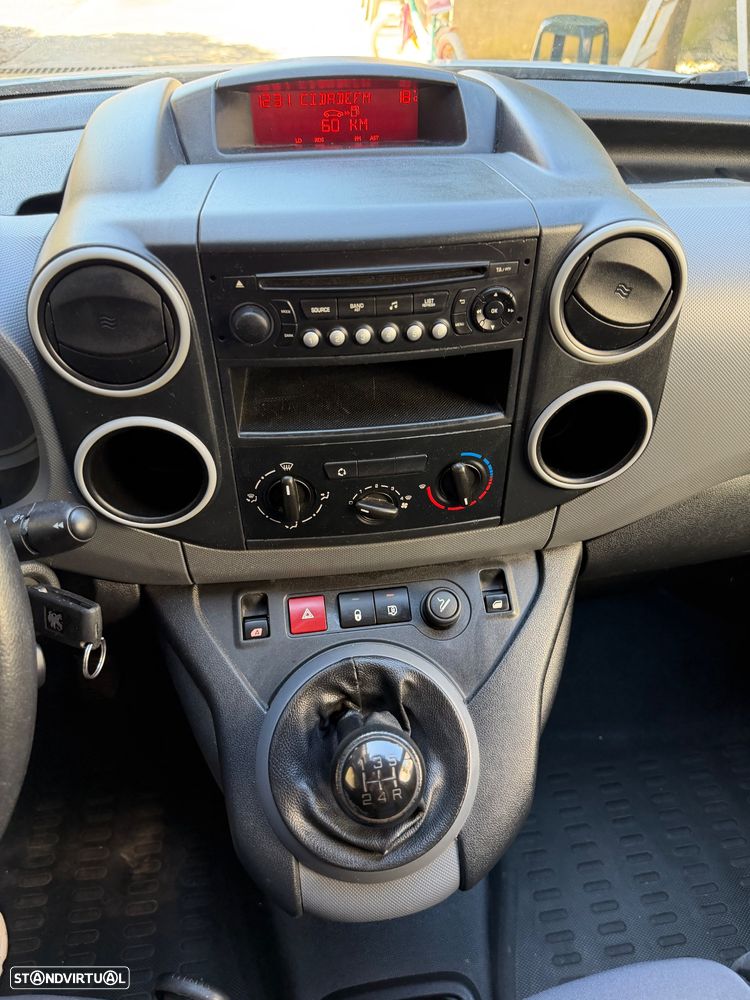 Peugeot Partner 1.6 Hdi L1 - 3 lugares - 2014 - 17