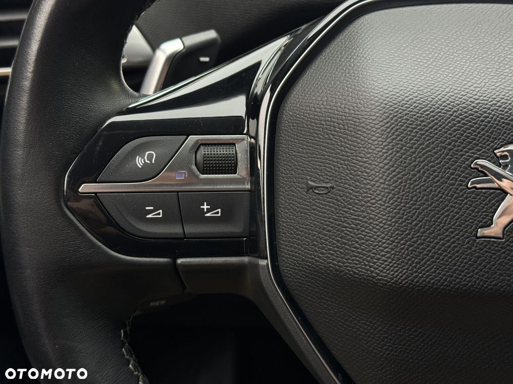 Peugeot 3008 1.6 PureTech Hybrid PHEV Allure Pack S&S EAT8 - 25