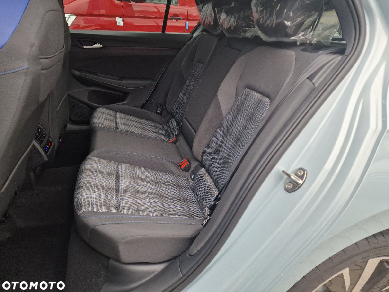 Volkswagen Golf - 12