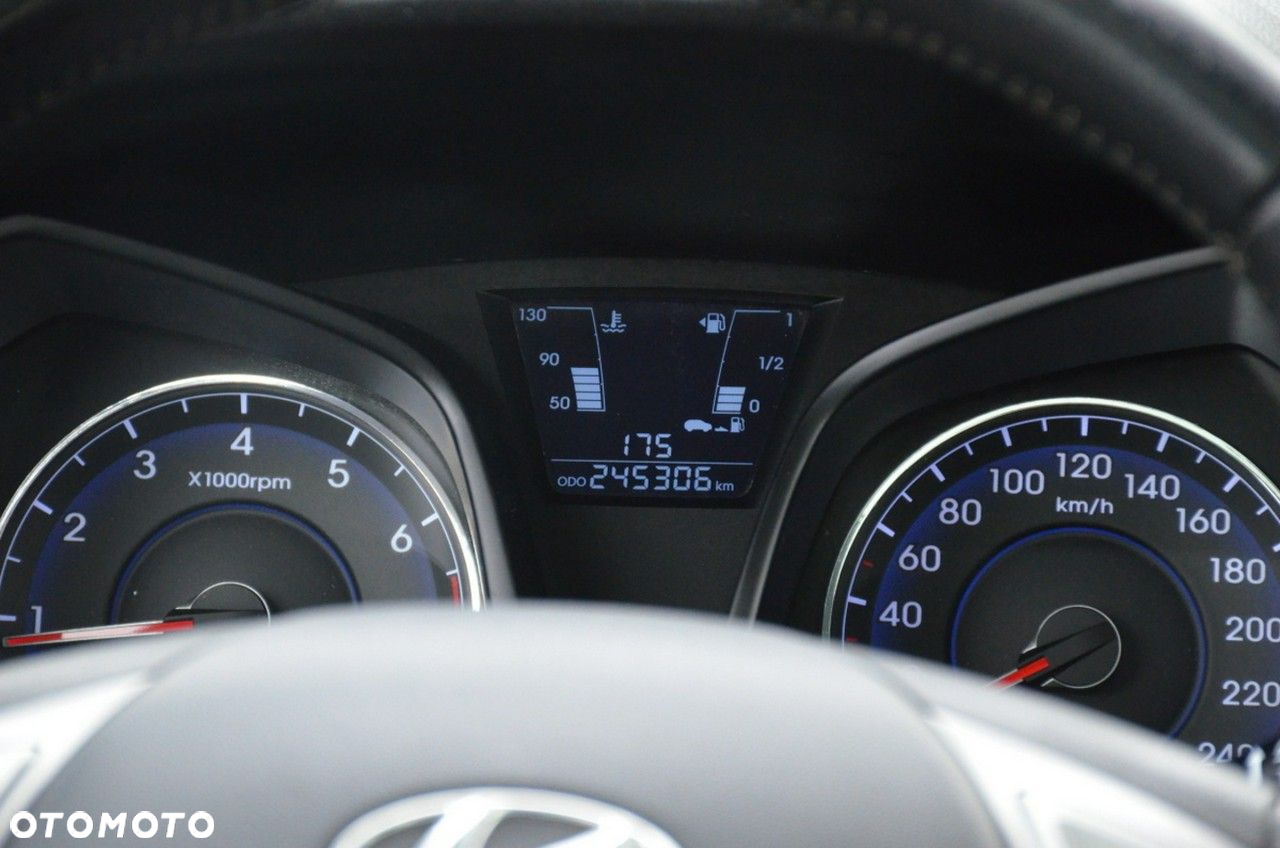 Hyundai ix20 - 35