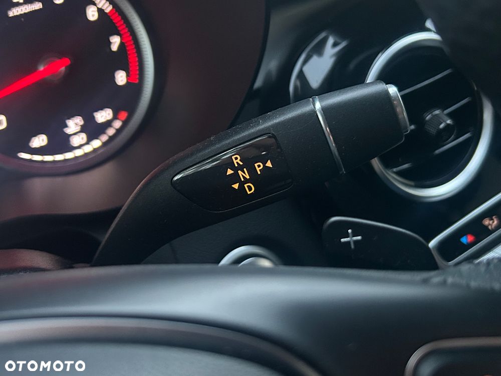 Mercedes-Benz GLC - 24