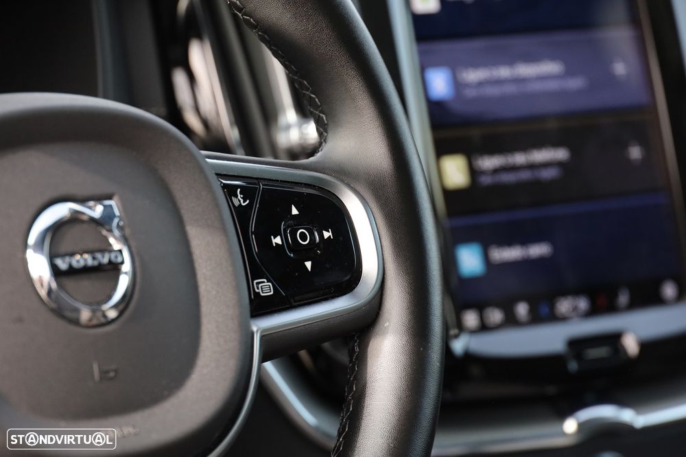 Volvo XC 60 2.0 T6 PHEV Ultra Dark - 16