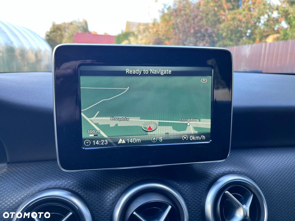 Mercedes-Benz Klasa A 180 7G-DCT - 23