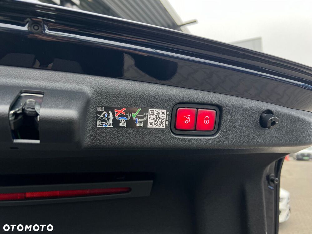 Mercedes-Benz Klasa E - 23