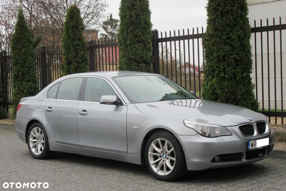 BMW Seria 5 520i - 6