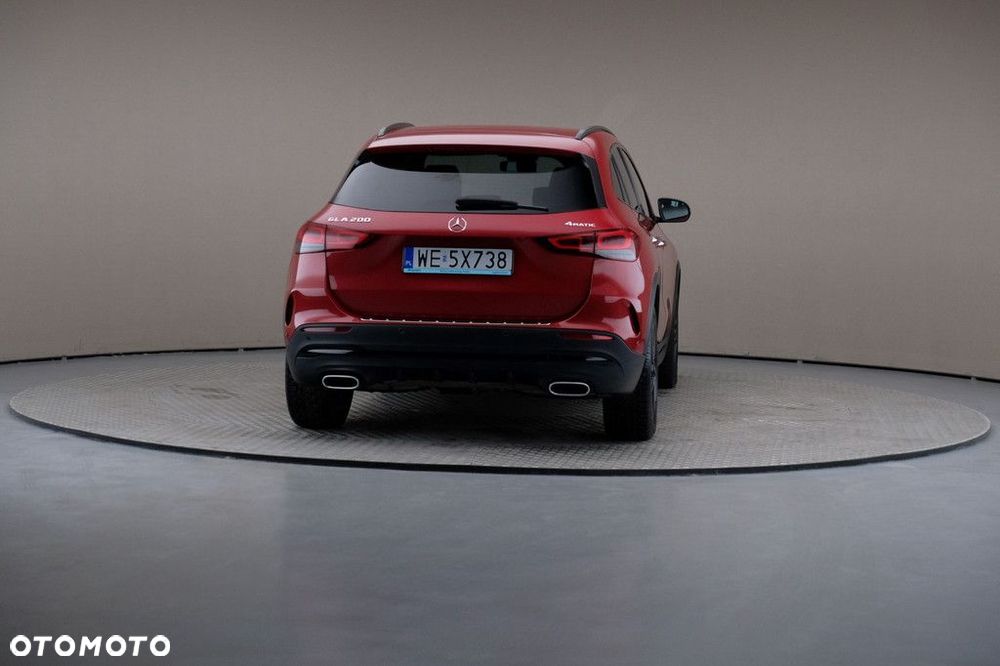 Mercedes-Benz GLA - 5
