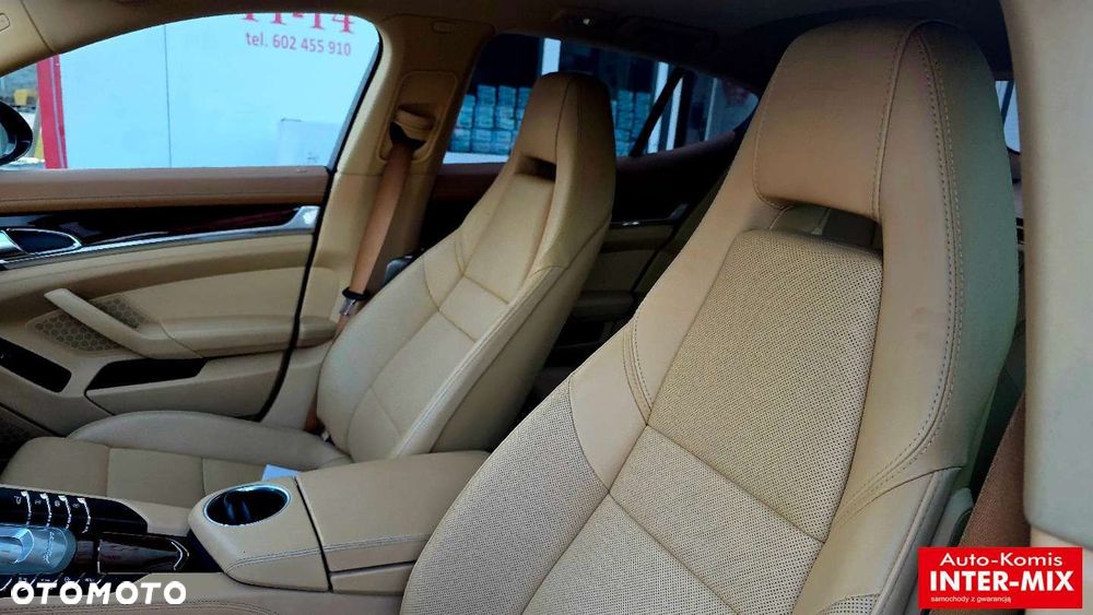 Porsche Panamera - 28