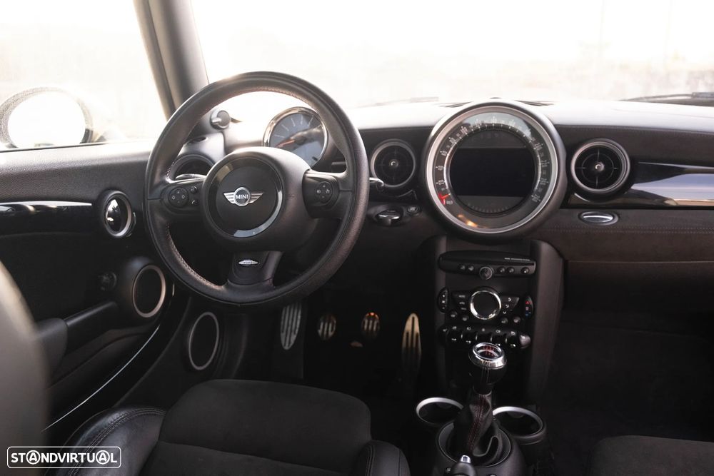 MINI 3 Portas John Cooper Works - 7