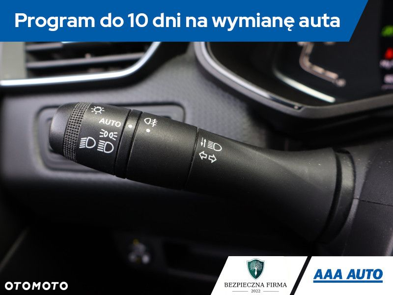 Renault Clio - 19