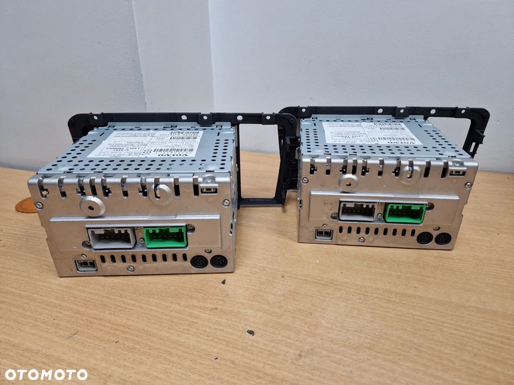 VOLVO S60 I V70 II XC70I LIFT RADIO  HU-650 30745812 - 7