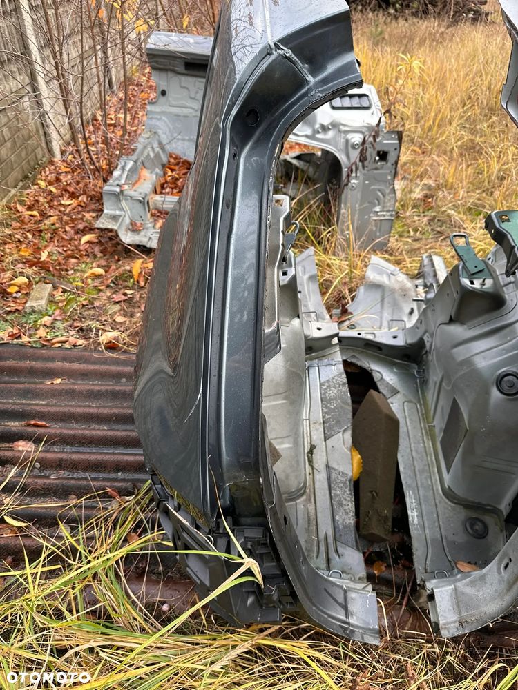 Ćwiartka błotnik lewy tył Seat Ateca - 2