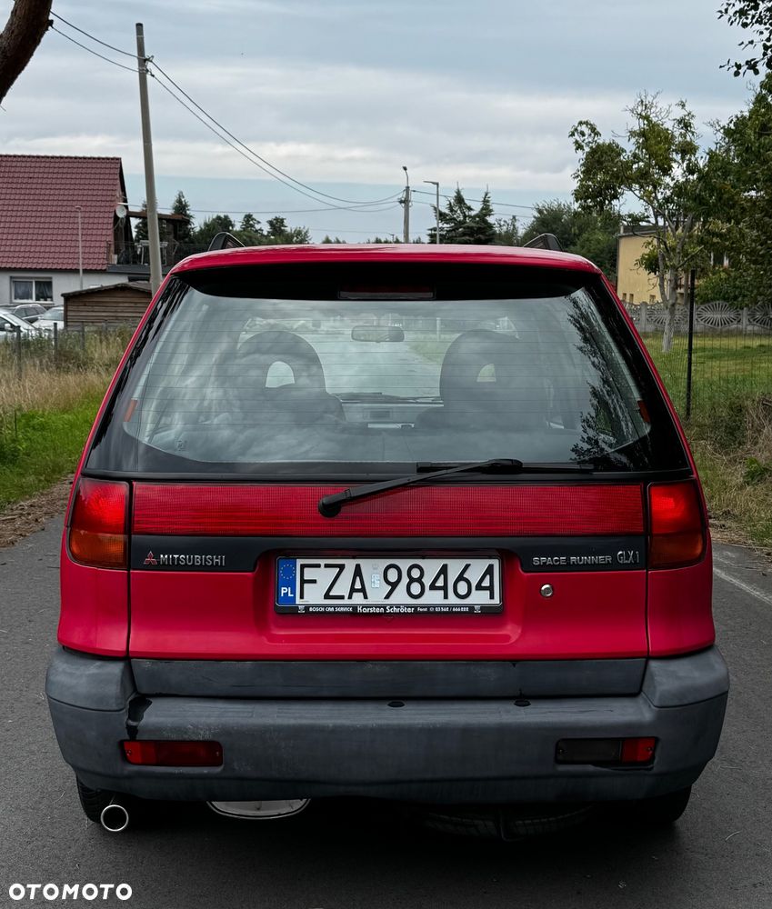 Mitsubishi Space Runner 1800 City - 7