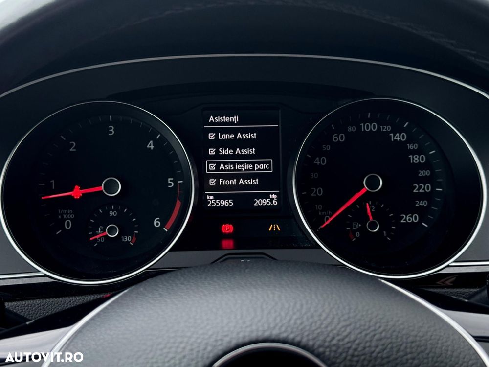 Volkswagen Passat - 18