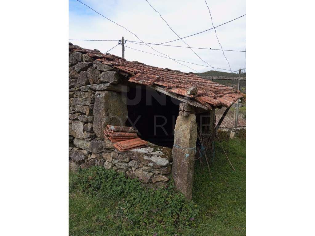 Moradia em pedra em Lordelo, Monção - Grande imagem: 2/6