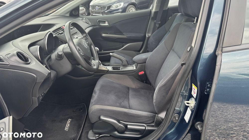Honda Civic 1.8 Comfort - 25
