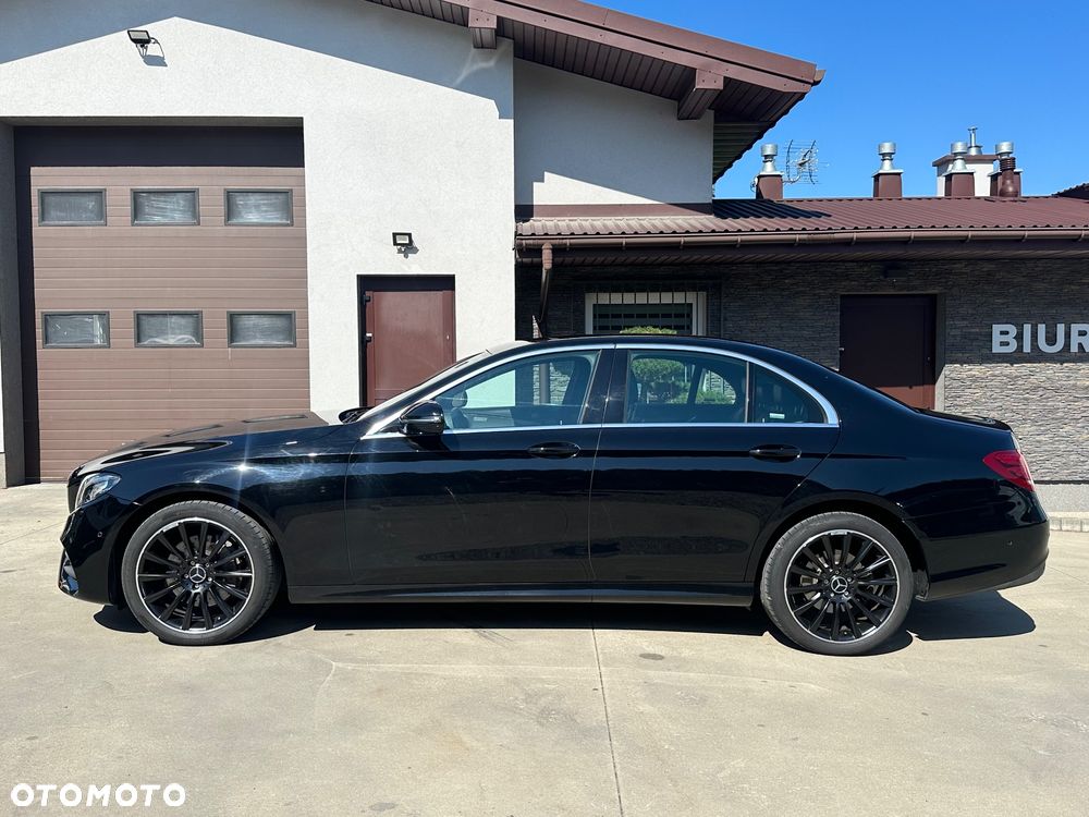 Mercedes-Benz Klasa E 220 d 4-Matic 9G-TRONIC - 5