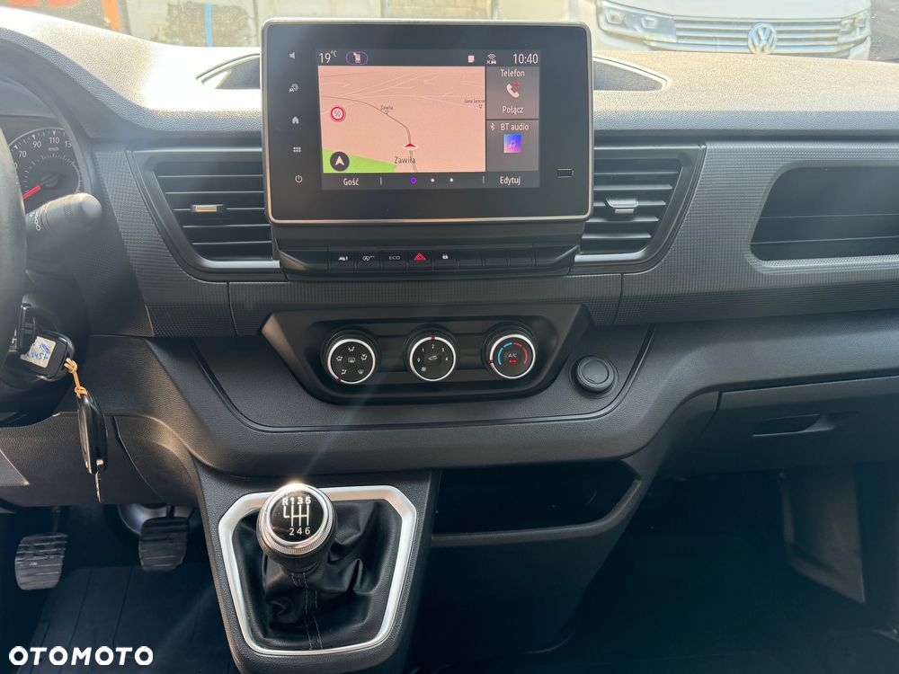 Renault Trafic - 19