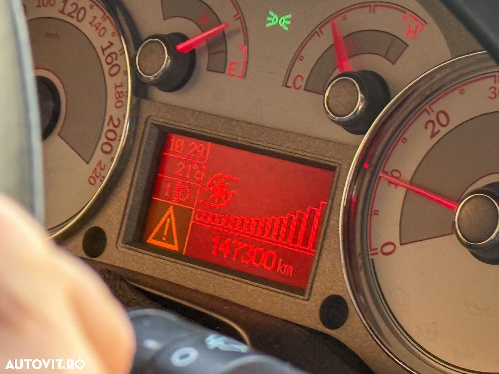 Fiat Linea 1.4 T-Jet Emotion - 20