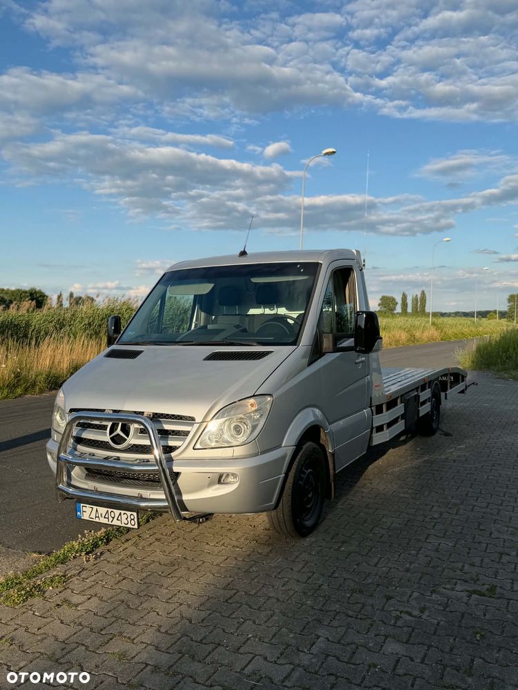 Mercedes-Benz Sprinter - 10