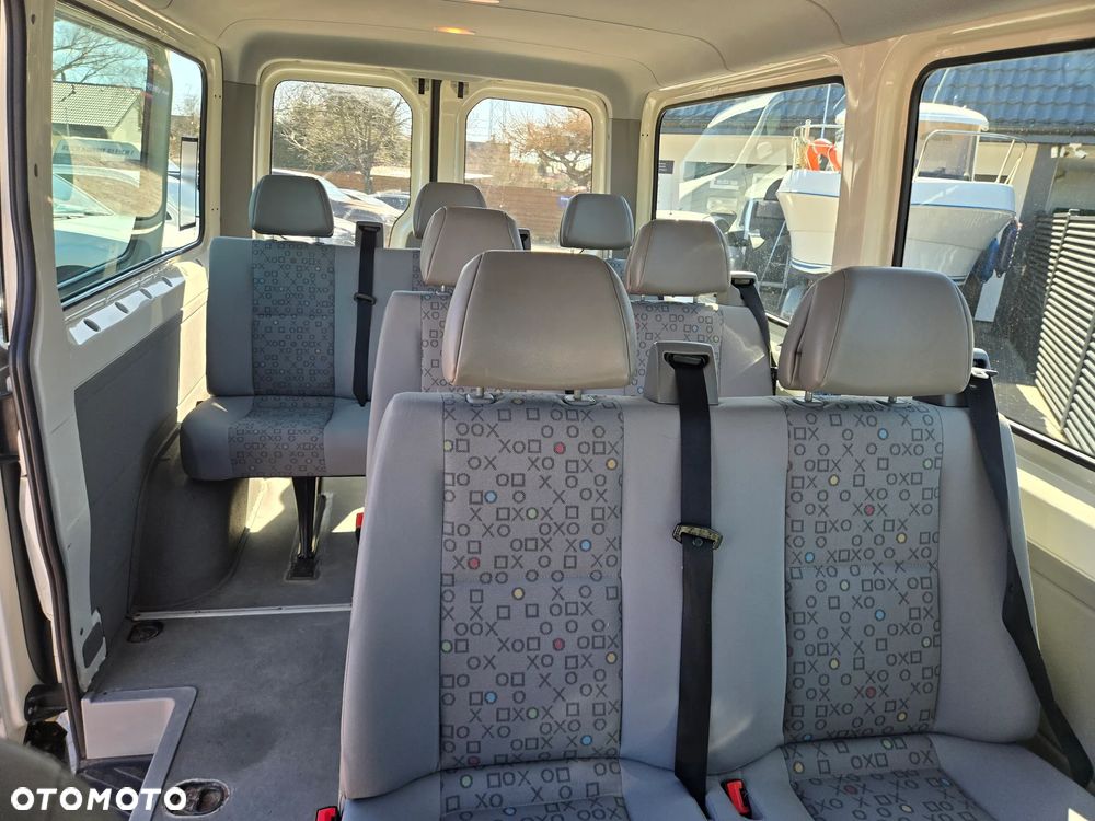 Volkswagen Crafter - 11