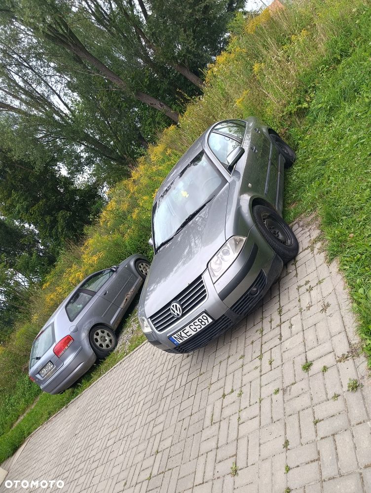 Volkswagen Passat - 1