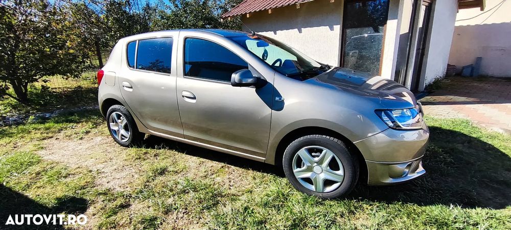 Dacia Sandero dCi 75 Laureate II - 5