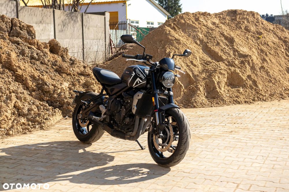 Triumph Trident - 4