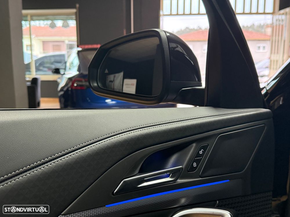 BMW iX2 eDrive20 Pack Desportivo M - 7