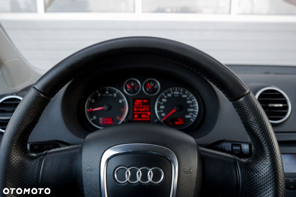 Audi A3 Sportback 1.6 Attraction - 16