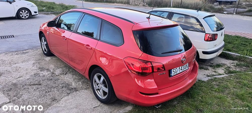 Opel Astra 1.4 Turbo 150 Jahre - 4