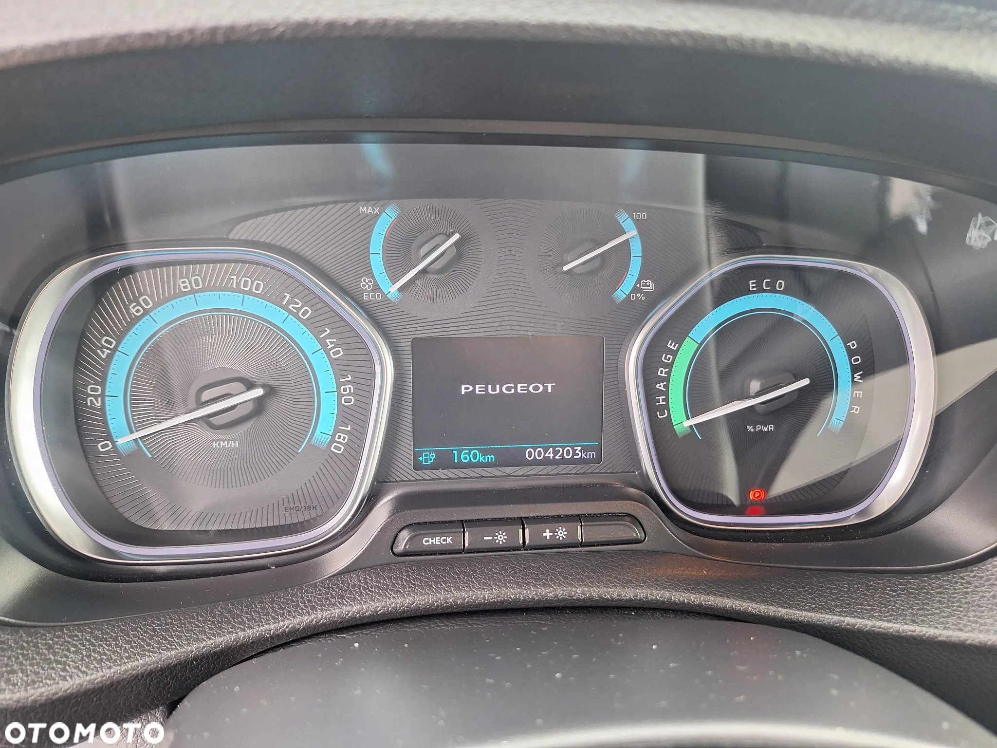 Peugeot Expert e-Expert Long 3,1t (bryg.) - 10