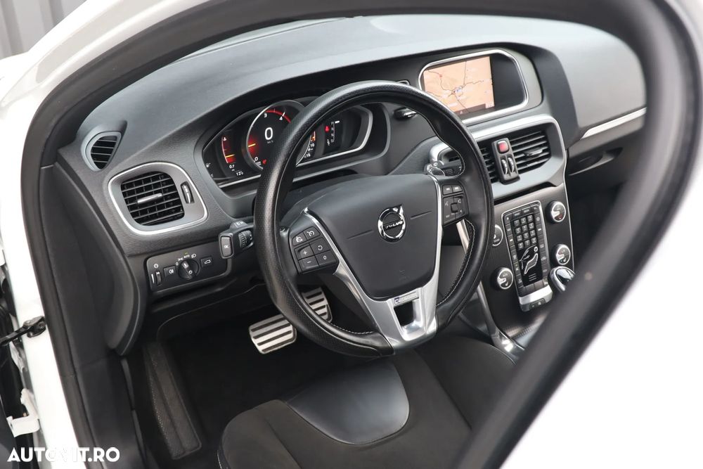 Volvo V40 D3 Geartronic RDesign - 7