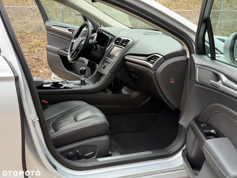 Ford Mondeo 2.0 TDCi Titanium - 12