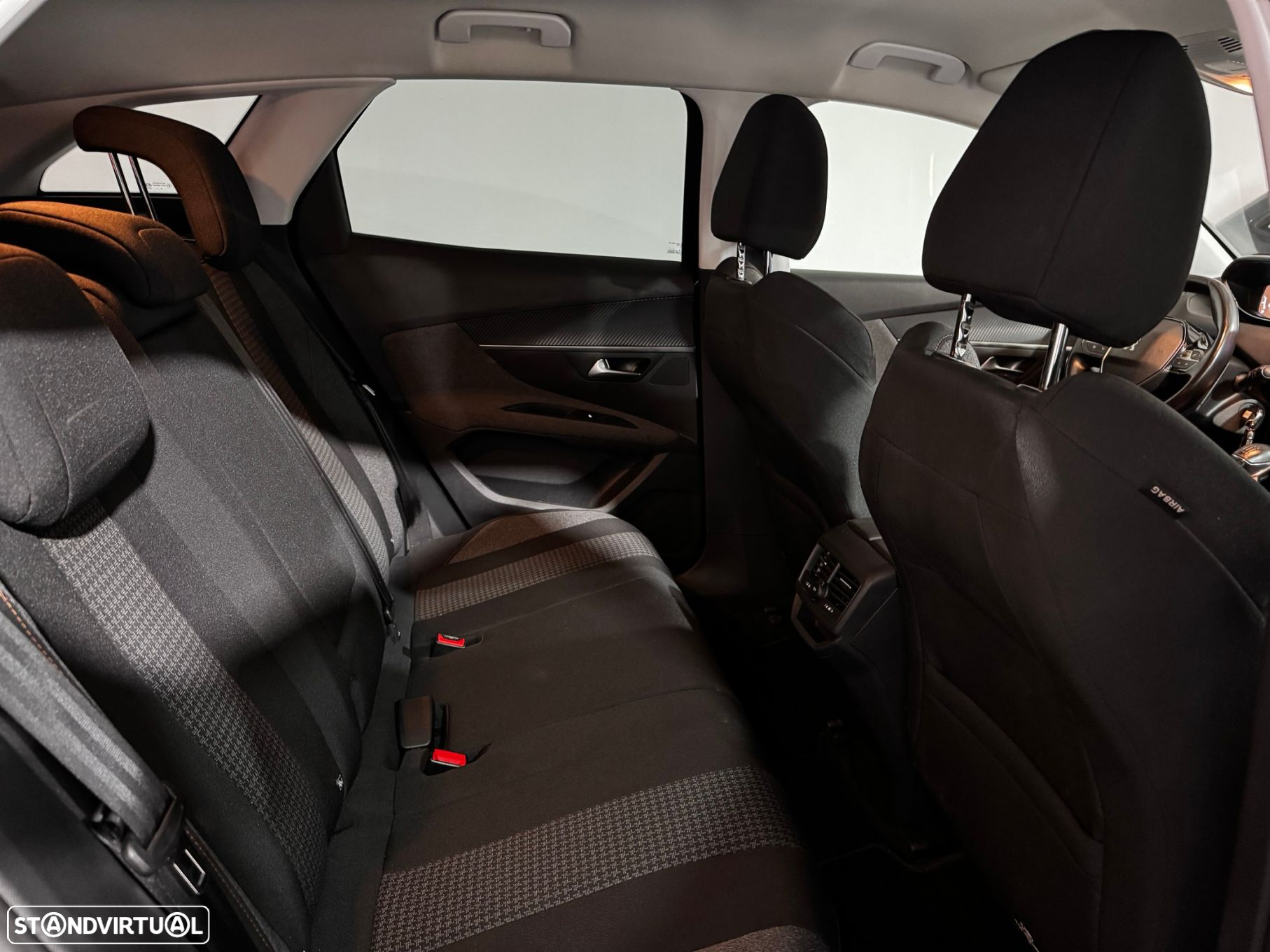 Peugeot 3008 1.5 BlueHDi Active - 13