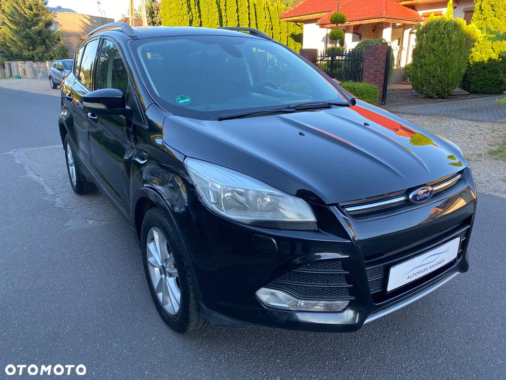 Ford Kuga 2.0 TDCi 2x4 Titanium - 24